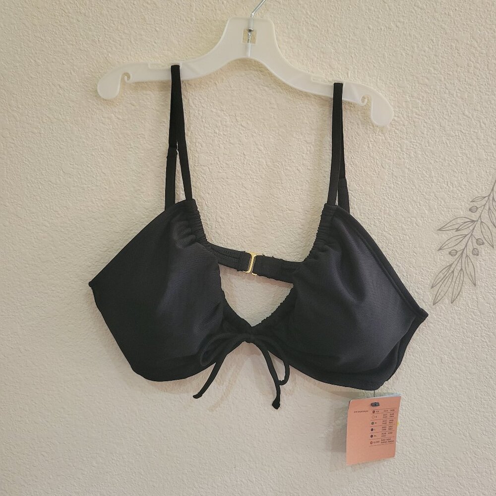 NWT Shade & Shore Bikini Swim Top in Black- Size Large